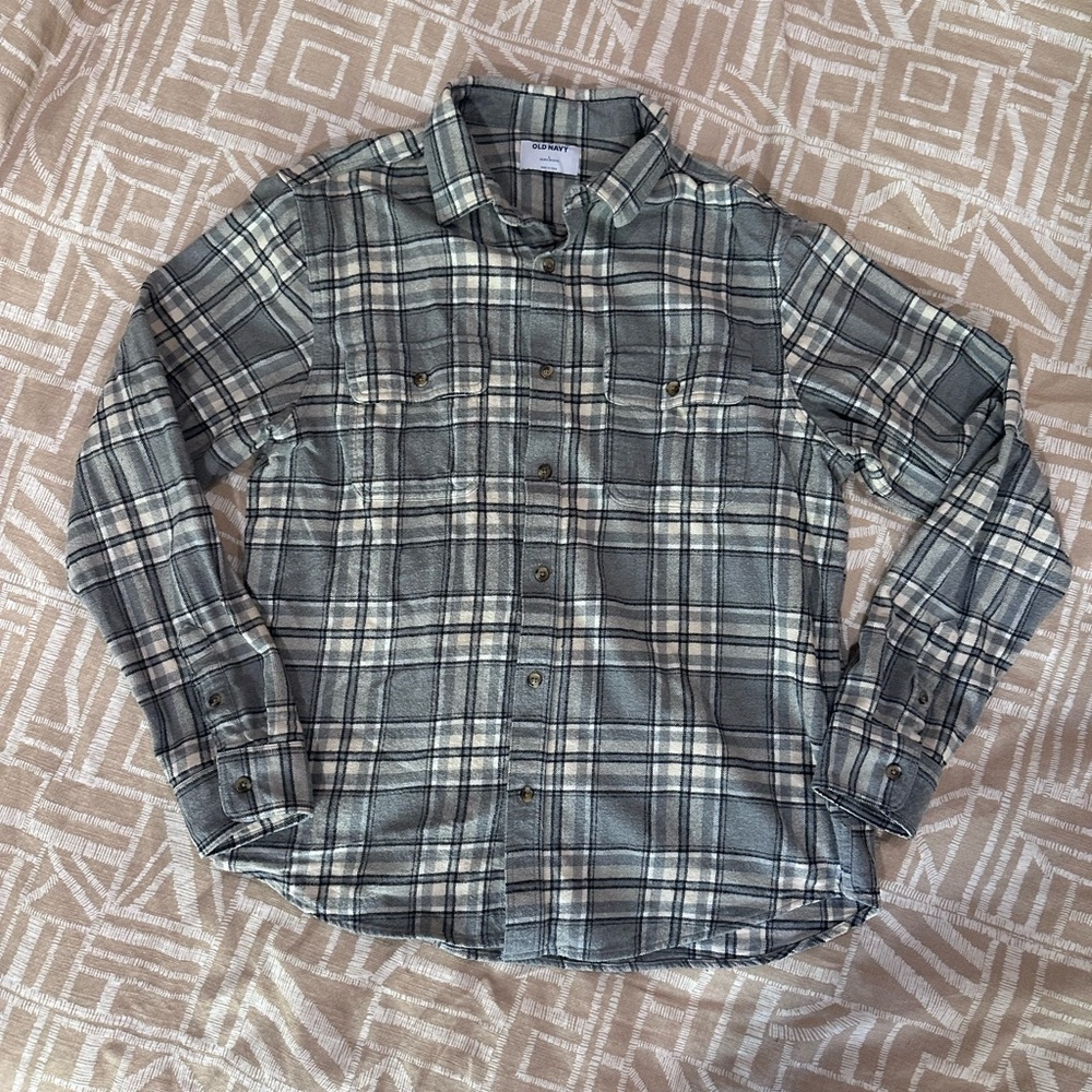 Old Navy Gray Casual Button Down Shirt